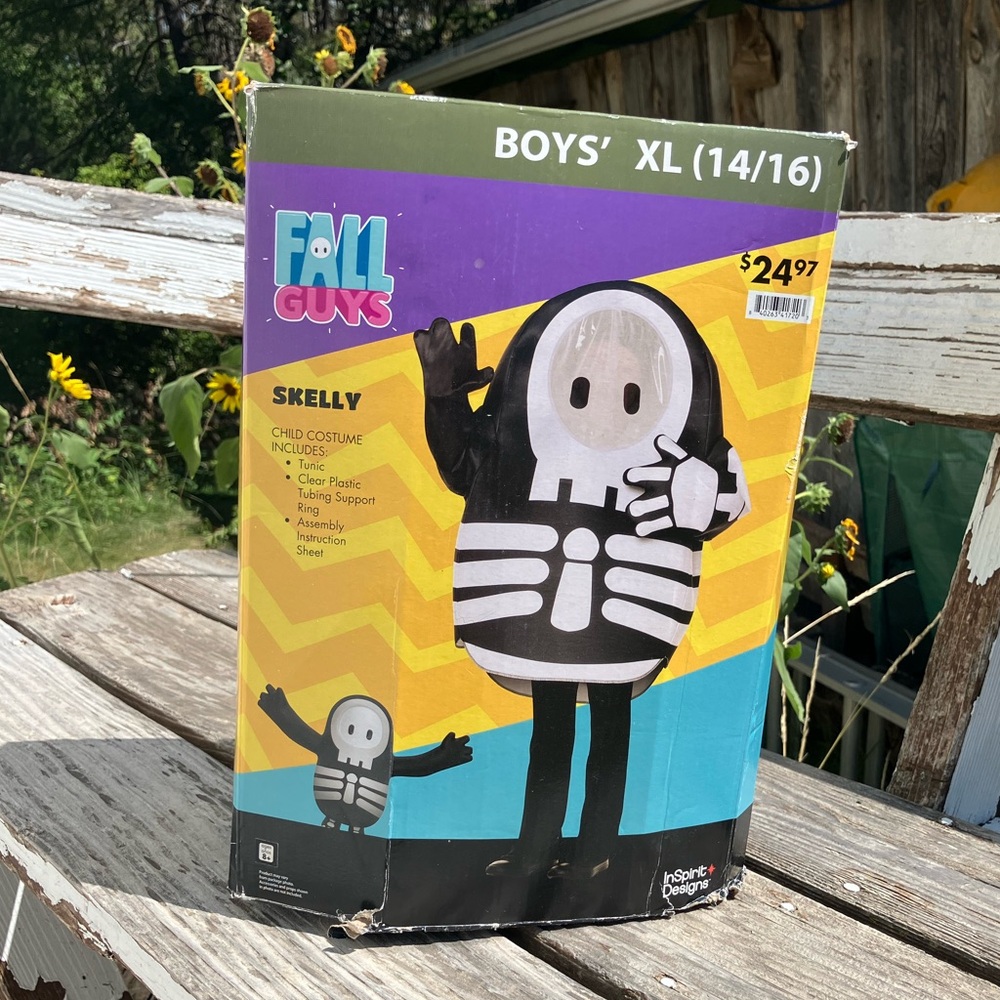 Fall Guys Skelly Costume for Boys. Size XL